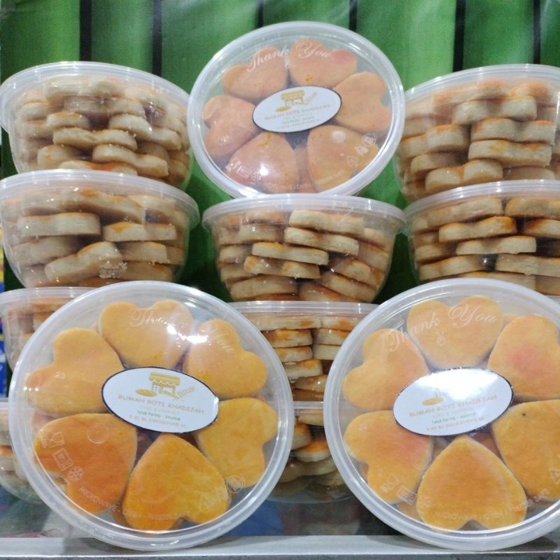 

kue kacang/wadai kacang