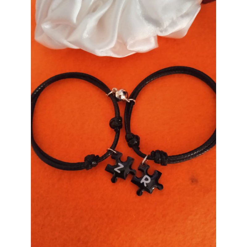 [COD]SEPASANG GELANG MAGNET PUZZLE INISIAL HURUF