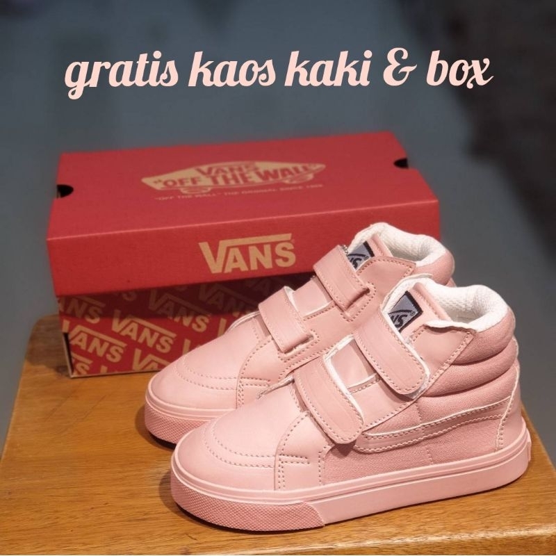 Sepatu Anak Perempuan Vans Old Skoll Tinggi Full Peach Sepatu Sneaker Anak Cewek Model Prekat Velkro Tanpa Tali