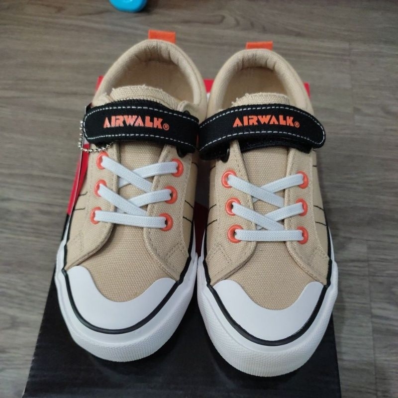 Sepatu Airwalk Santiago JR (B)