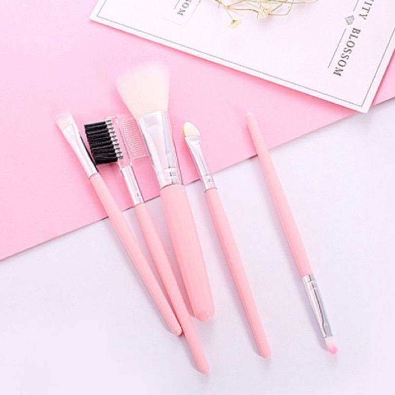 Bisa instant COD MEDAN TERMURAH Kuas Set Make Up Isi 5 Pcs Kualitas Impor Terlaris 5 PCS - SET - Kuas Make Up Brush Eyebrow