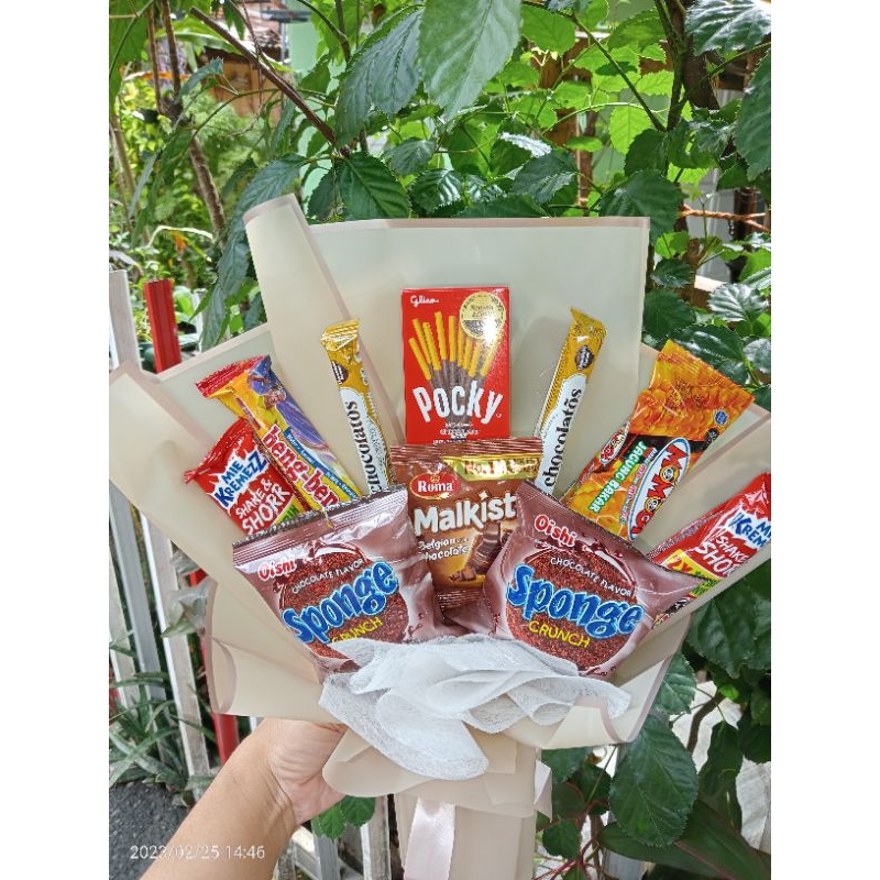 

[READY] [Buket Murah] Buket snack/ Bouquet snack/bucket snack / Buket makanan untuk ulang tahun/sidang/wisuda