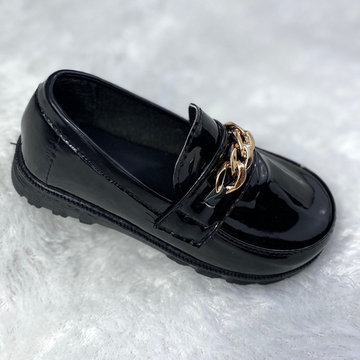 SEPATU SLIP ON ANAK PEREMPUAN