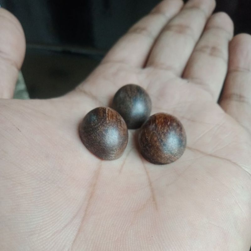 mata cincin kayu gaharu asli kalimantan