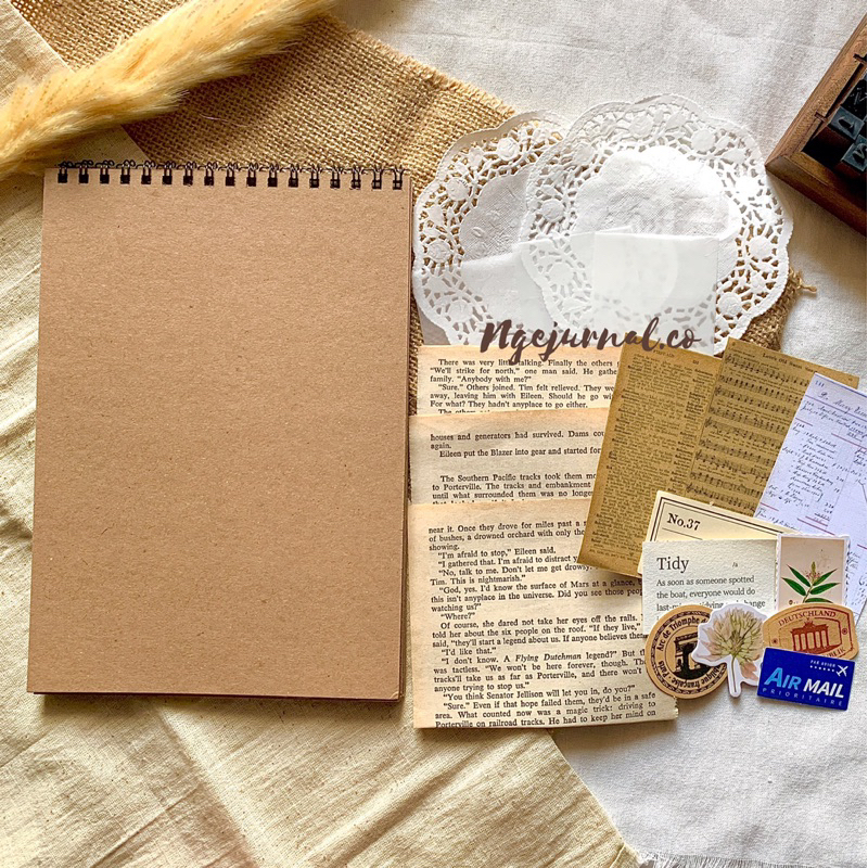 

SCRAPBOOK ALBUM A5/ALBUM VINTAGE/ ALBUM FOTO AESTHETIC FREE SCRAPBOOK KIT
