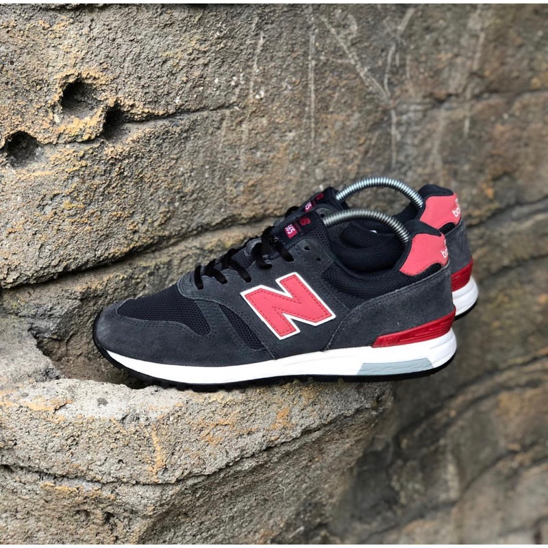 NB 565