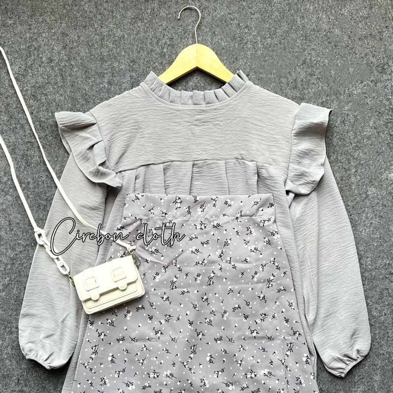 ONE SET PETTERN SKIRT FLORAL SKIRT (Cirebon Cloth)-Rok grey blus abuMud