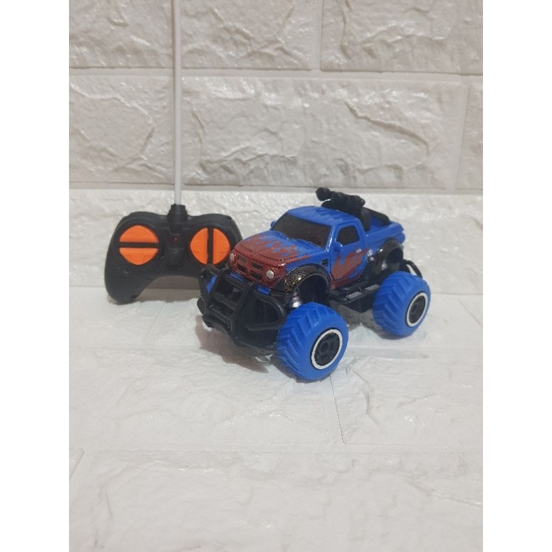 Mainan Mobil Mini Jeep Rock Crawler - RC Car Rock Crawler