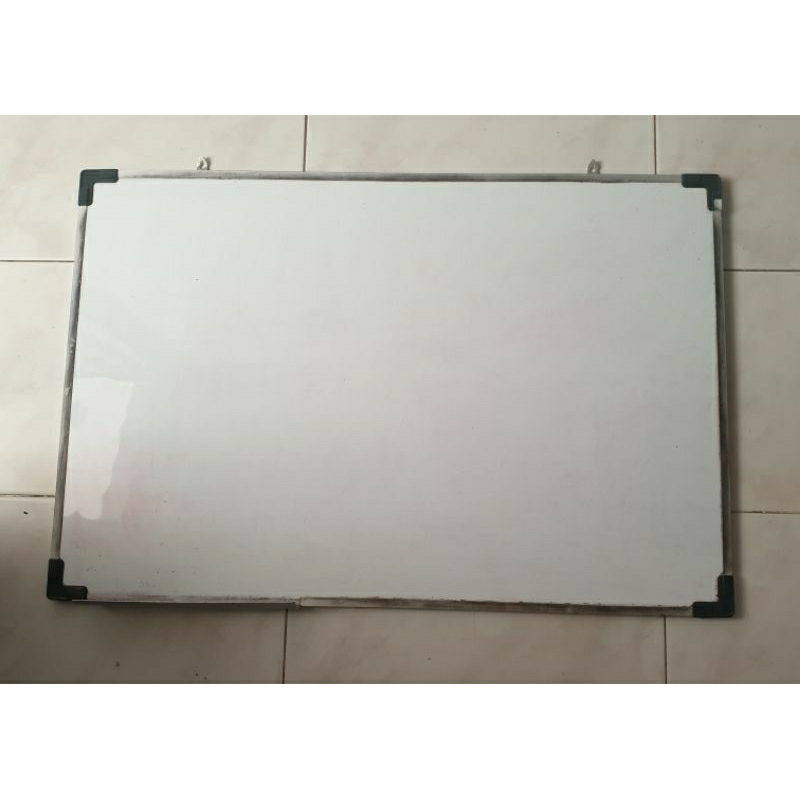 

Papan Tulis Merek Sakura Ukuran 60 x 90 cm