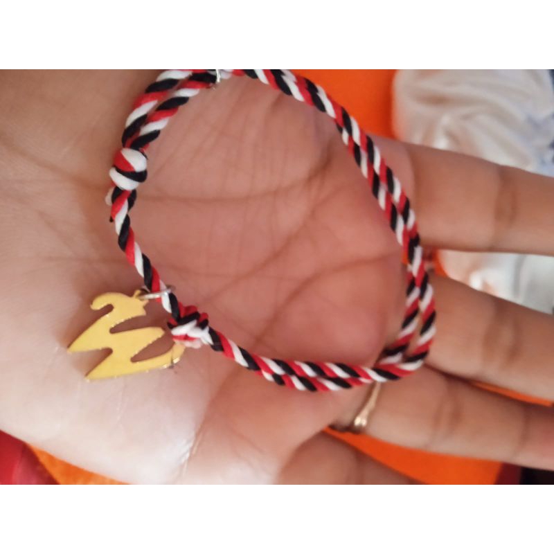 GELANG INISIAL HURUF LOGAM MODEL TALI MOTIF TRIDATU