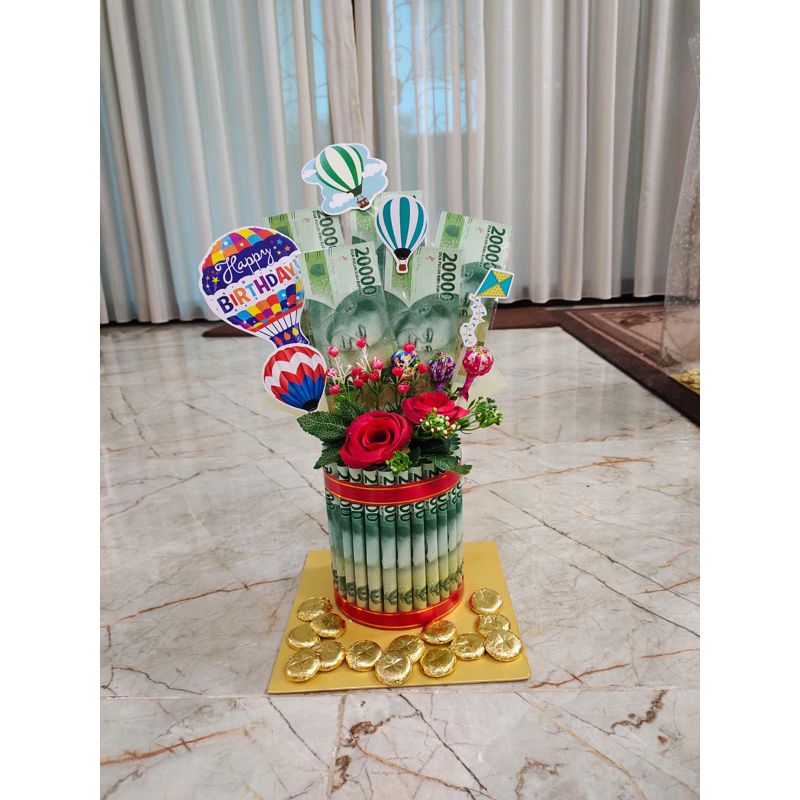 

Money Cake
