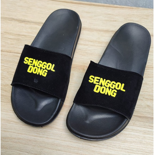 Sandal-Distro-Sandal-Pria-Casual-Sandal-Slide-Terbaru kekinian
