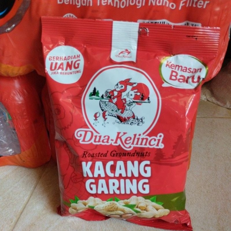 

Kacang Garing DUA KELINCI - 145 gram