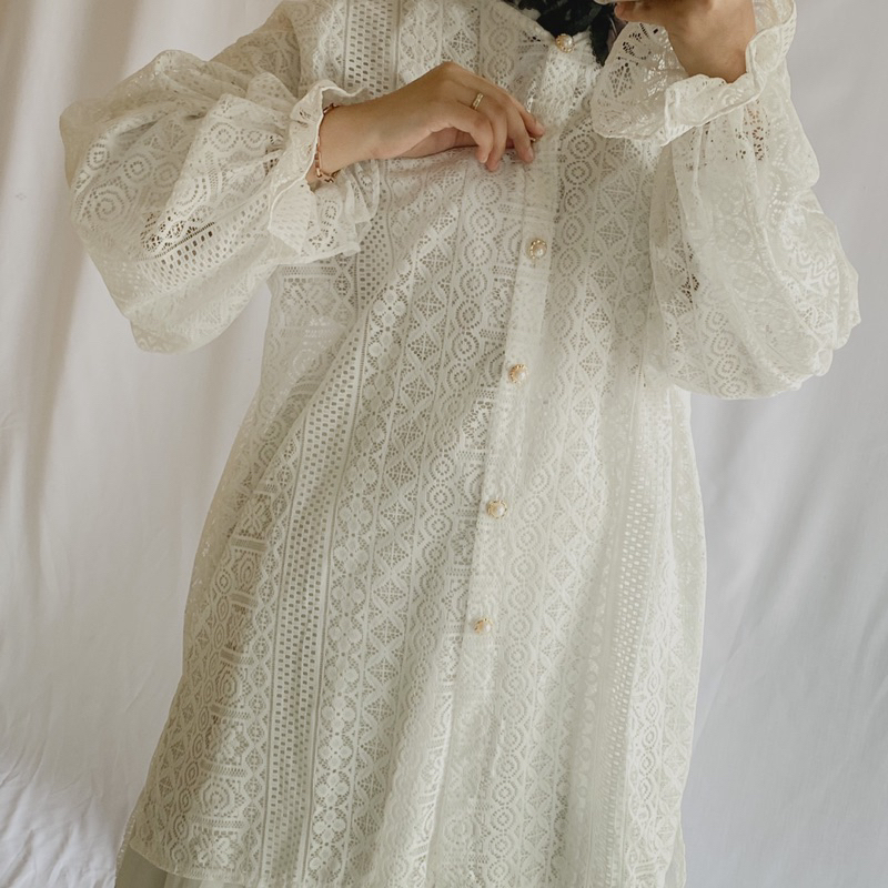 SHOPATTIRA Luna Lace Outer - Outer Kondangan Outer Brukat Putih Blouse Brukat Blouse Lace
