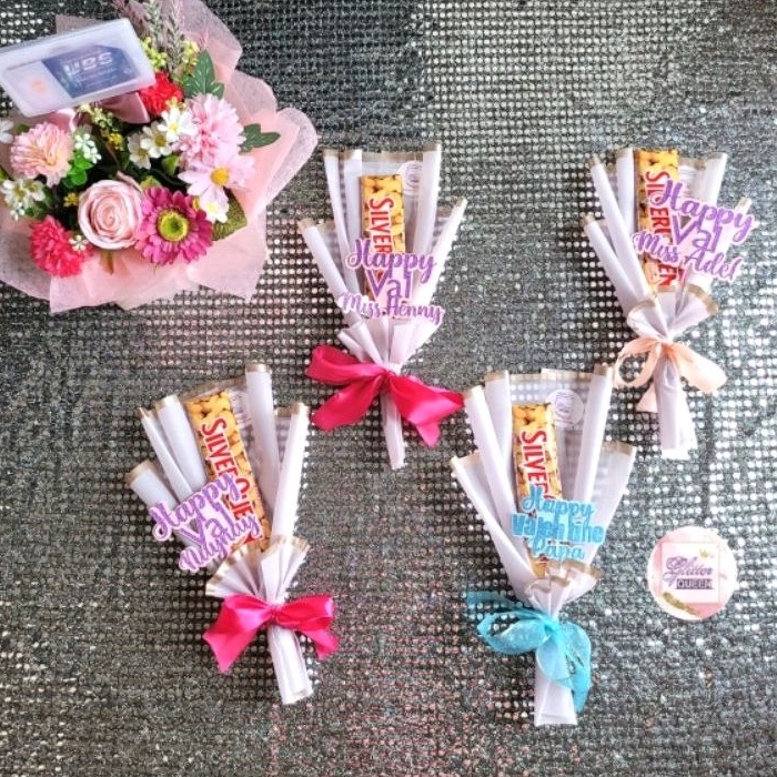 

buket silverqueen coklat hadiah valentine pacar bouquet mini gift ulangtahun hampers