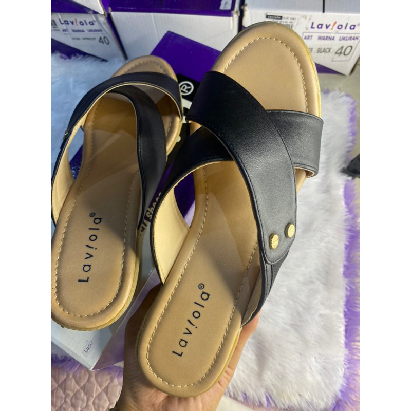 sandal wedges laviola