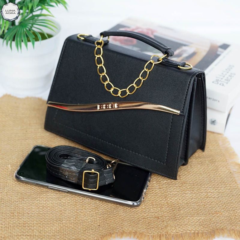 Tas Selempang Wanita import/LUNA'AURA Terbaru