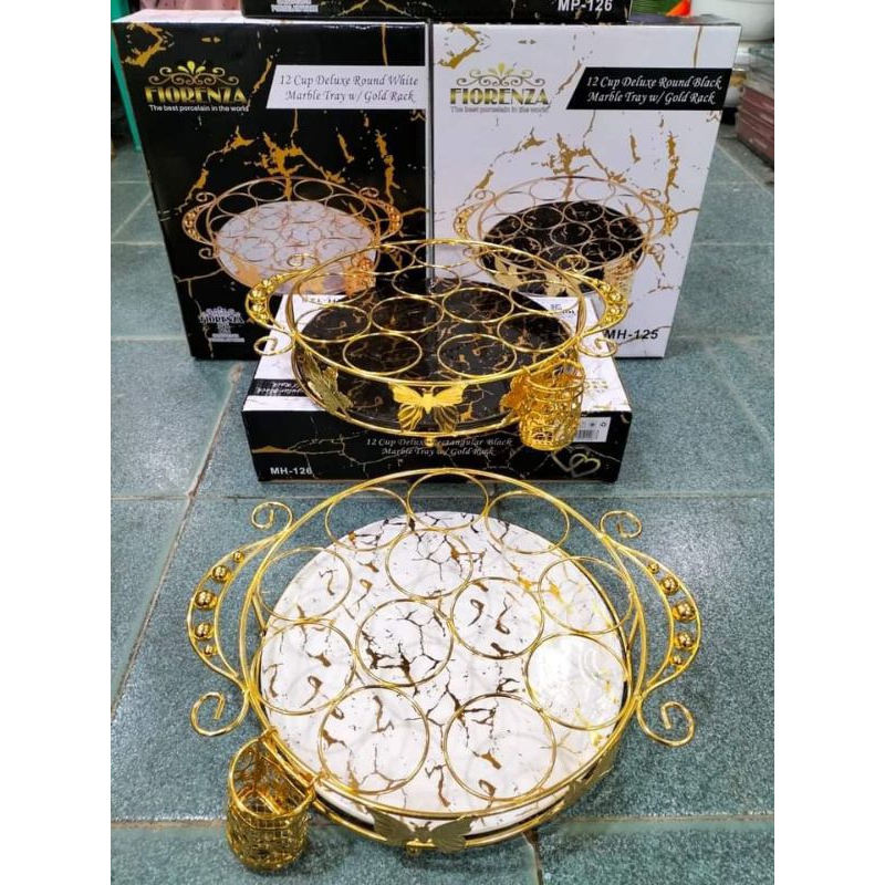 Tempat Aqua Fiorenza hitam putih