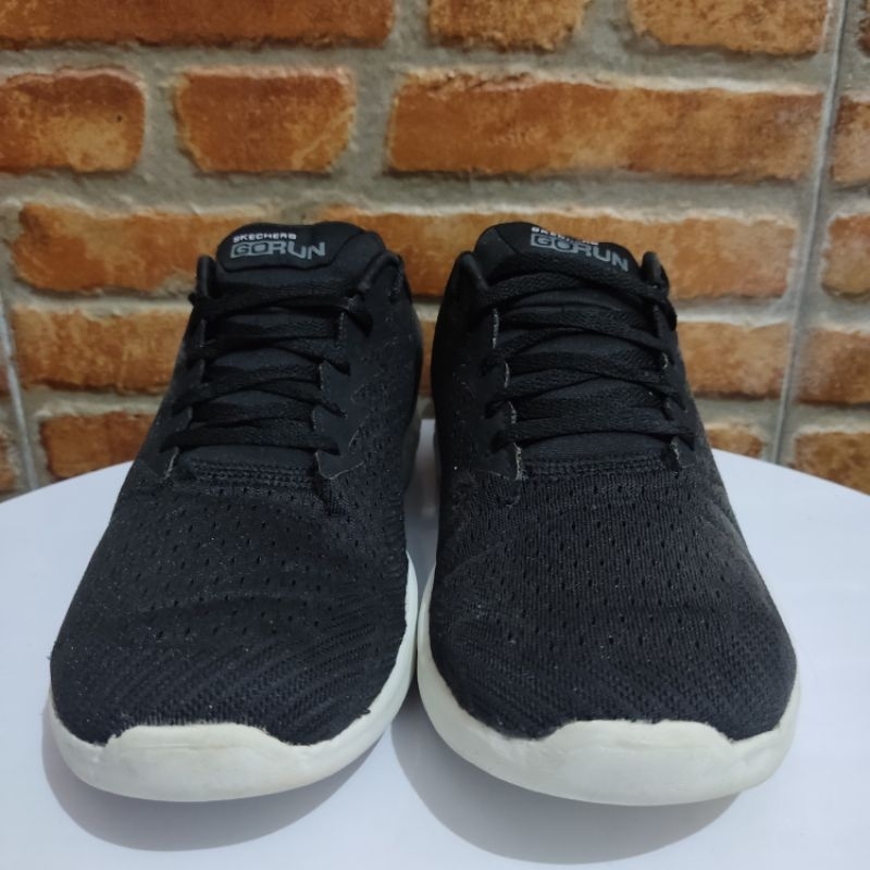 SEPATU SKETCHERS | SEPATU SKETCHERS HITAM | SEPATU SKETCHERS SIZE 42 | SEPATU HITAM SIZE 42 | SEPATU