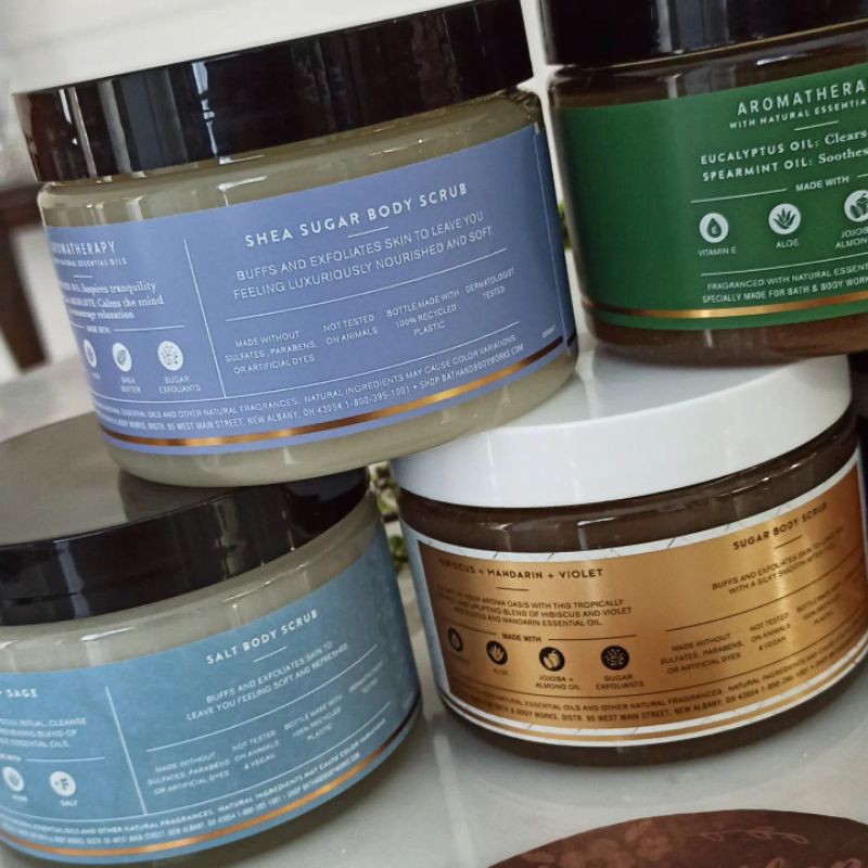 BATH AND BODY WORKS AROMATHERAPY BODY SCRUB