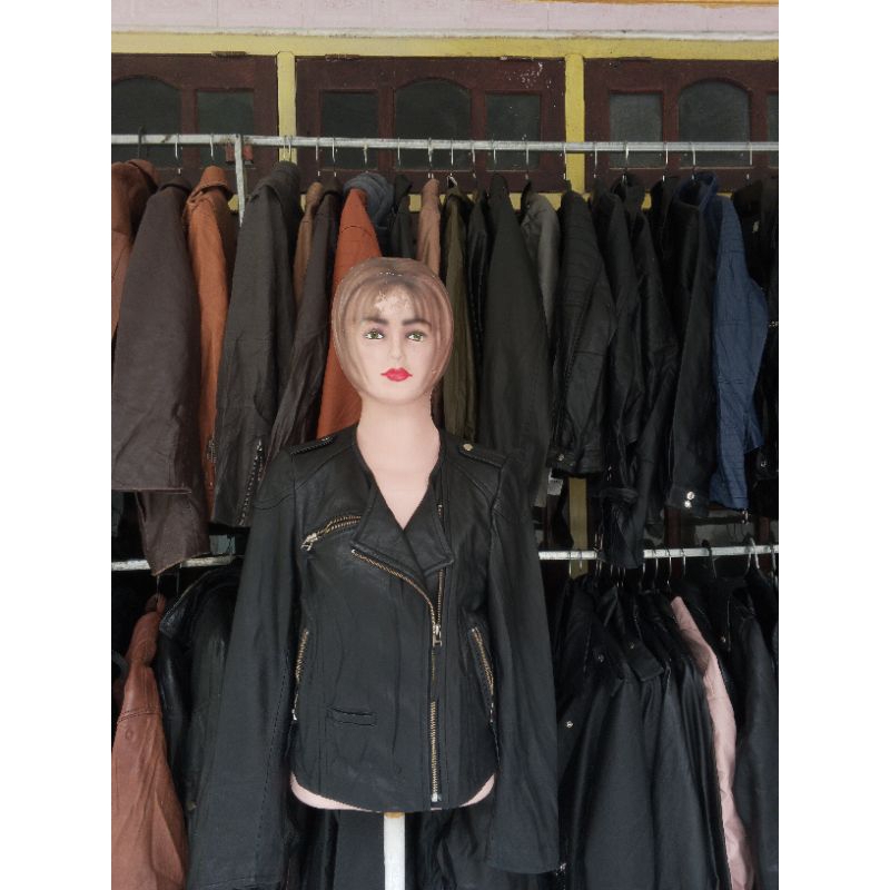 jaket kulit ramones wanita