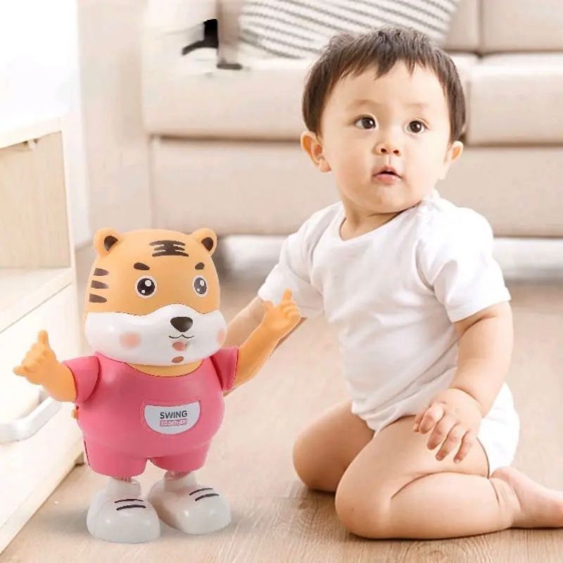 Bayi yang baru lahir bayi artefak membujuk bayi mengangkat kepalanya untuk berlatih menyanyi dan menari mainan robot kelinci selebritas internet