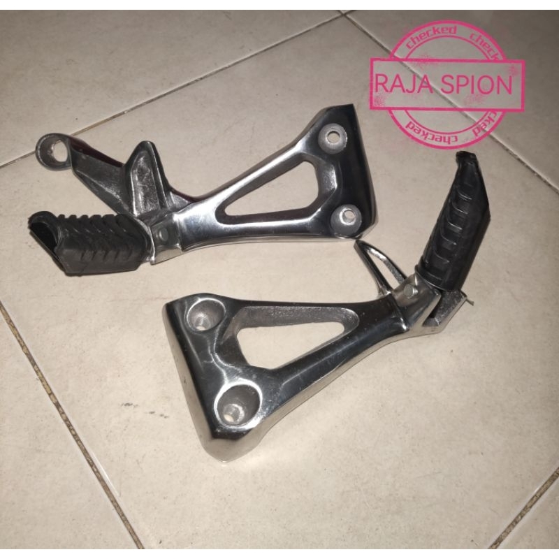 power revo/pangkon footstep revo/footstep gantung revo for universal all. motor