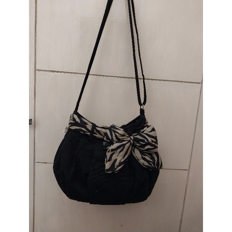 tas selempang naraya bangkok