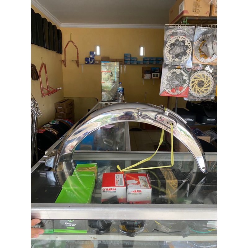 slebor belakang cb125 helibars