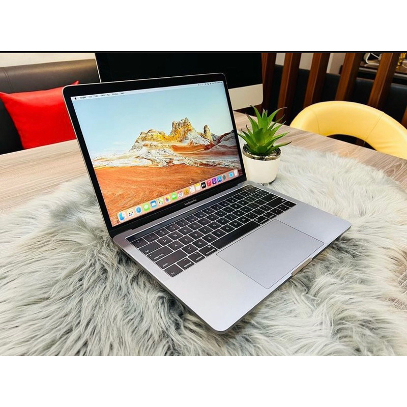 MACBOOK PRO RETINA 2018 RAM 8GB/ 16GB SSD 256 GB /500GB SECOND ORIGINAL