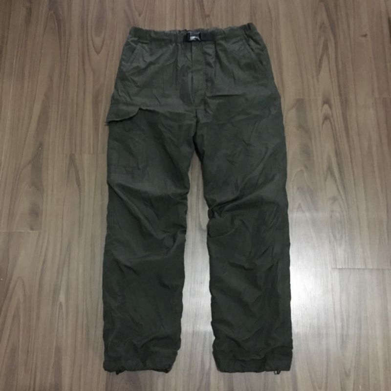 CELANA OUTDOOR UNIQLO ORIGINAL SECOND KEREN