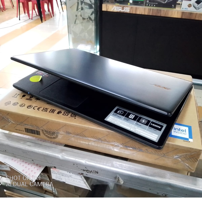 LAPTOP SECOND ACER 15 INC RAM 8 GB HDD 500 GB GENERASI BARU WINDOWS 10 MULUS SANGAT SIAP PAKAI