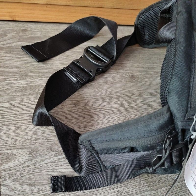 Tas Converse Utility Sling Bag