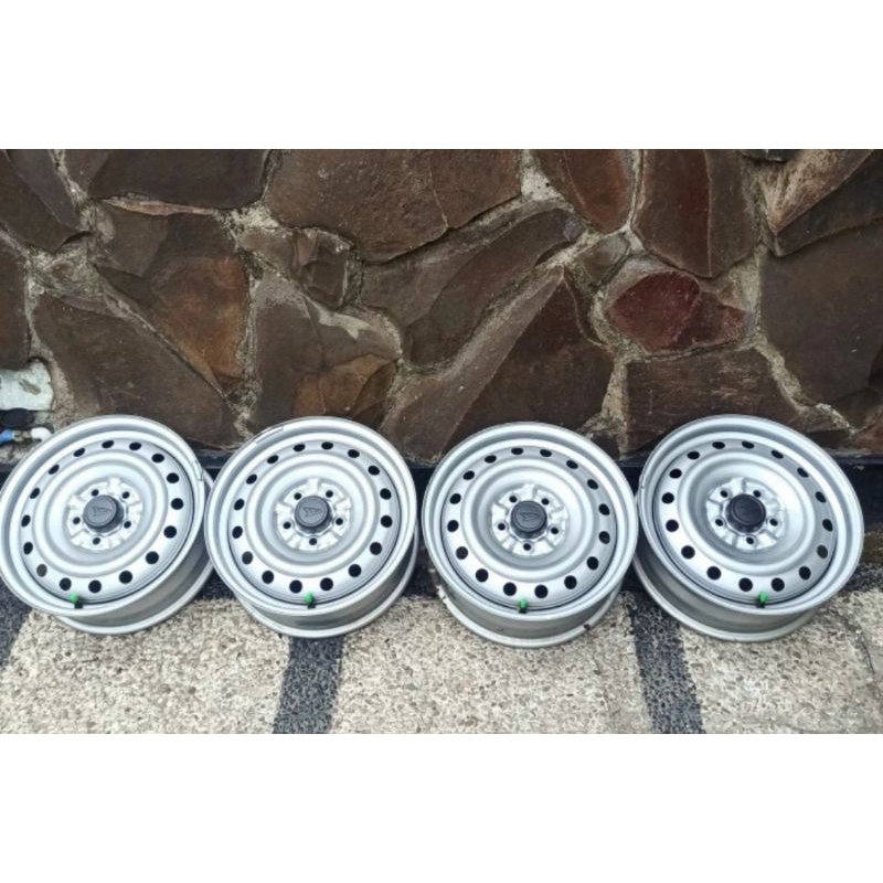 4 Velg kaleng R16 PCD 5x114 original daihatsu terios masuk ke rush apv innova grandmax megacarry brv
