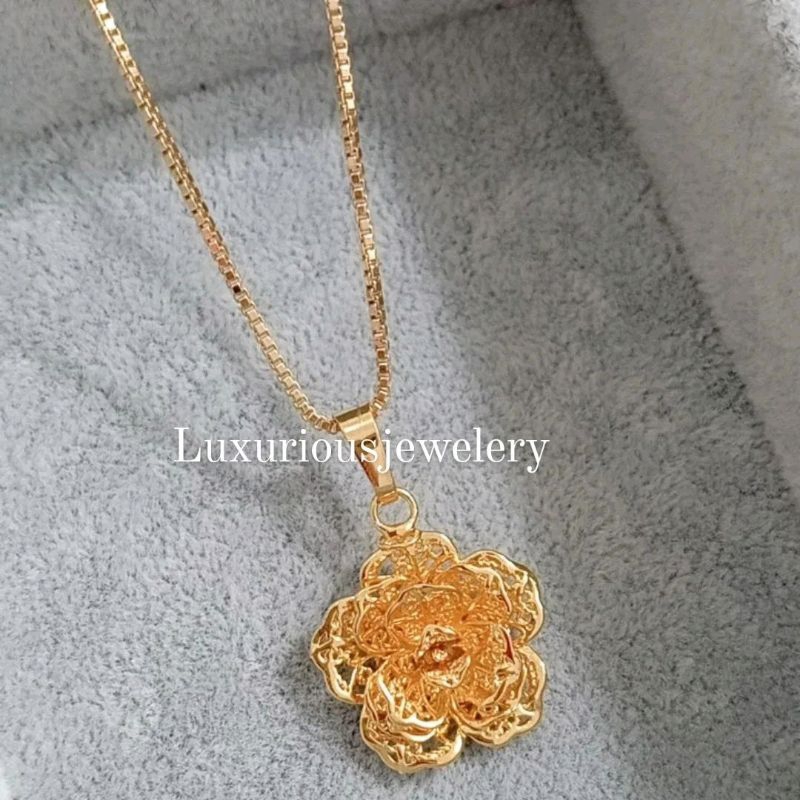 Kalung liontin bunga kendari