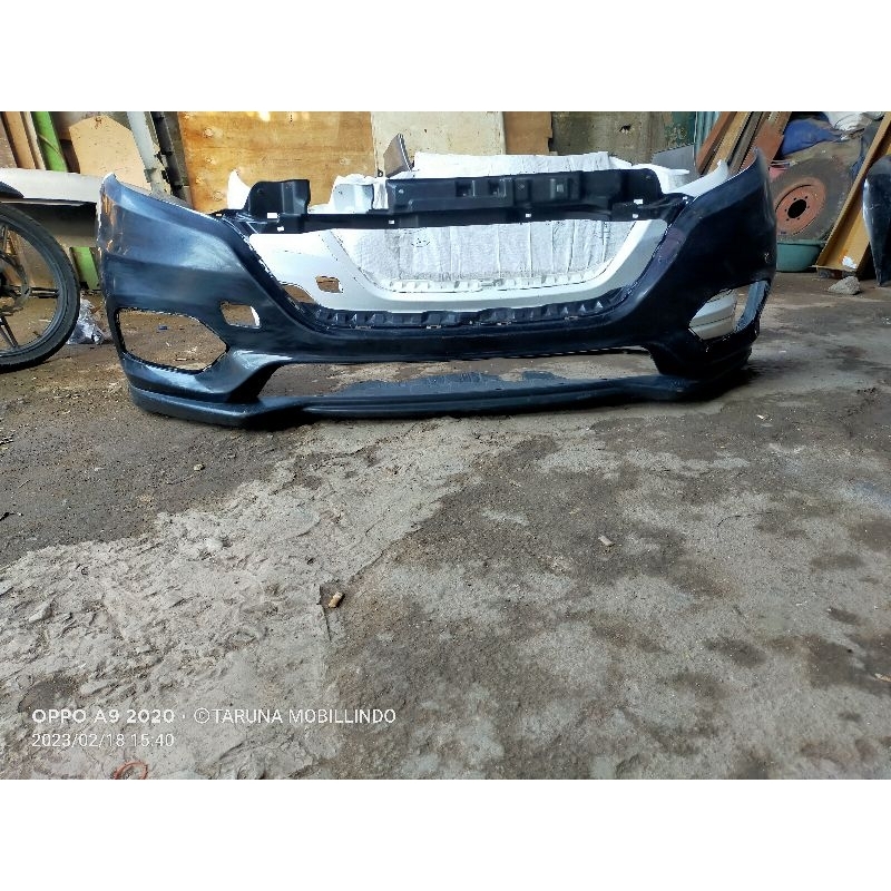 bumper hrv depan