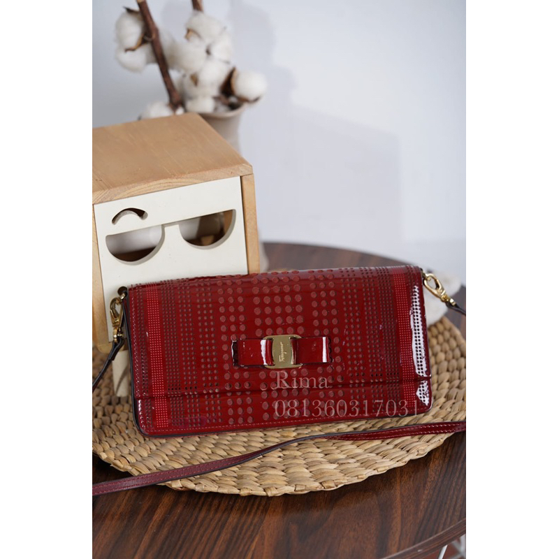 mini sling salvatore ferragamo