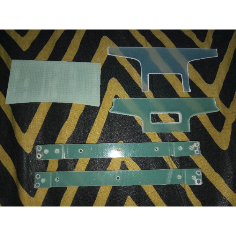 Stik Bemper Tamiya Sloop Fiber