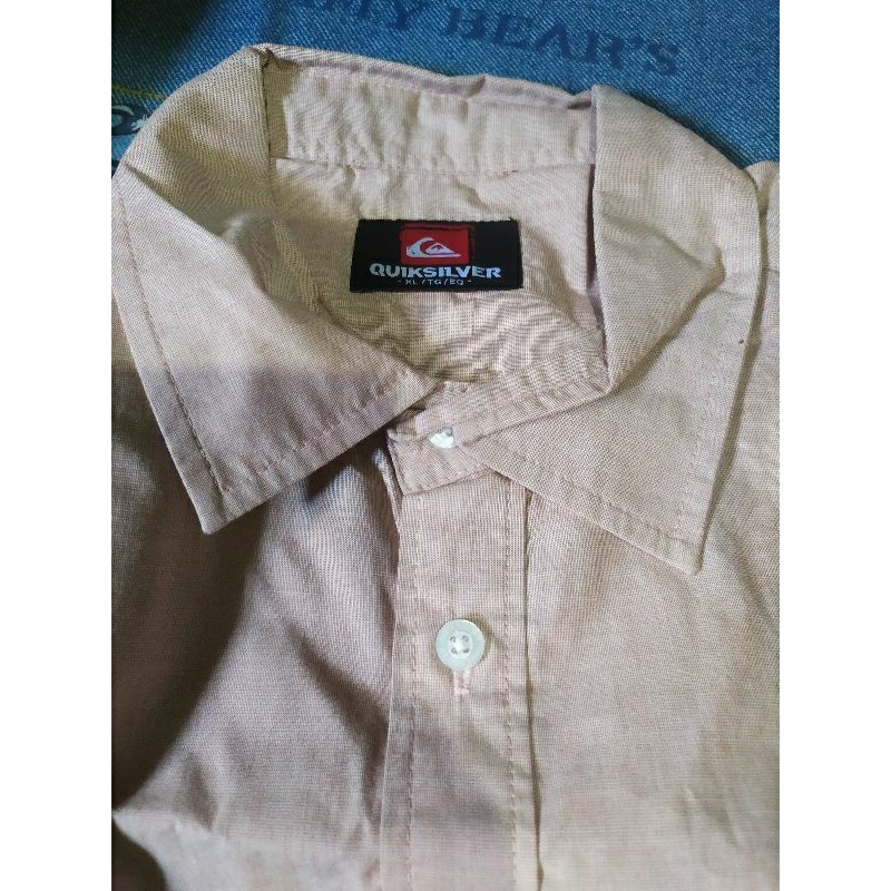 kemeja Quicksilver