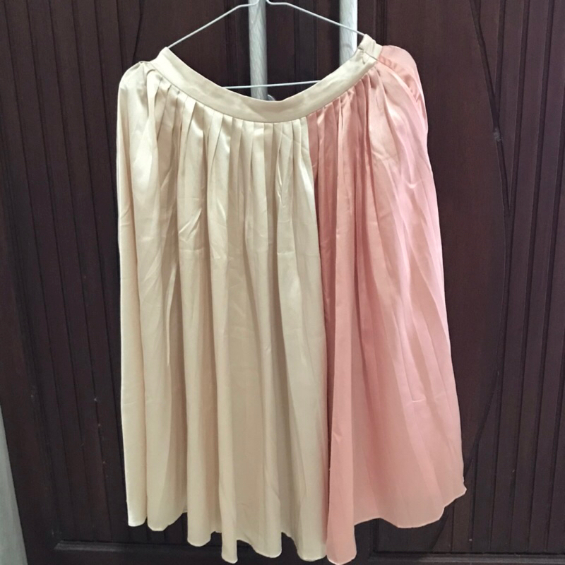 PRELOVED ROK POMELO