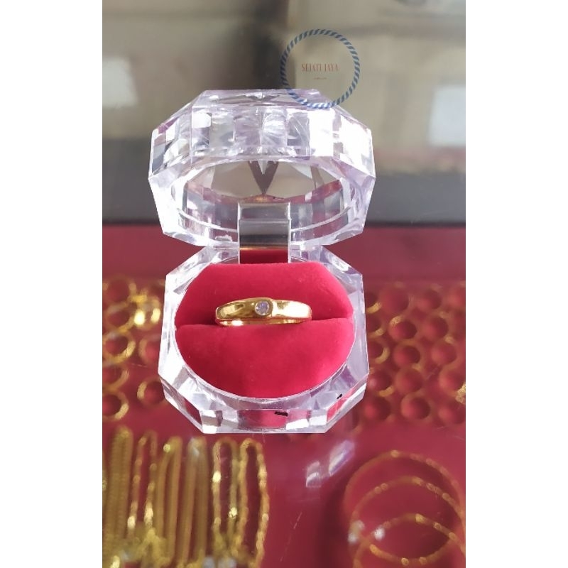 Cincin polos batu putih emas kadar 375