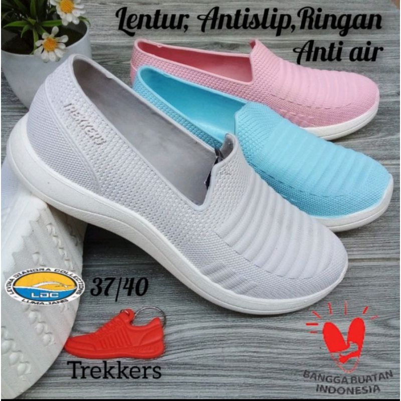 SEPATU KARET TREKKERS UL1-VIOLA  37-40 original