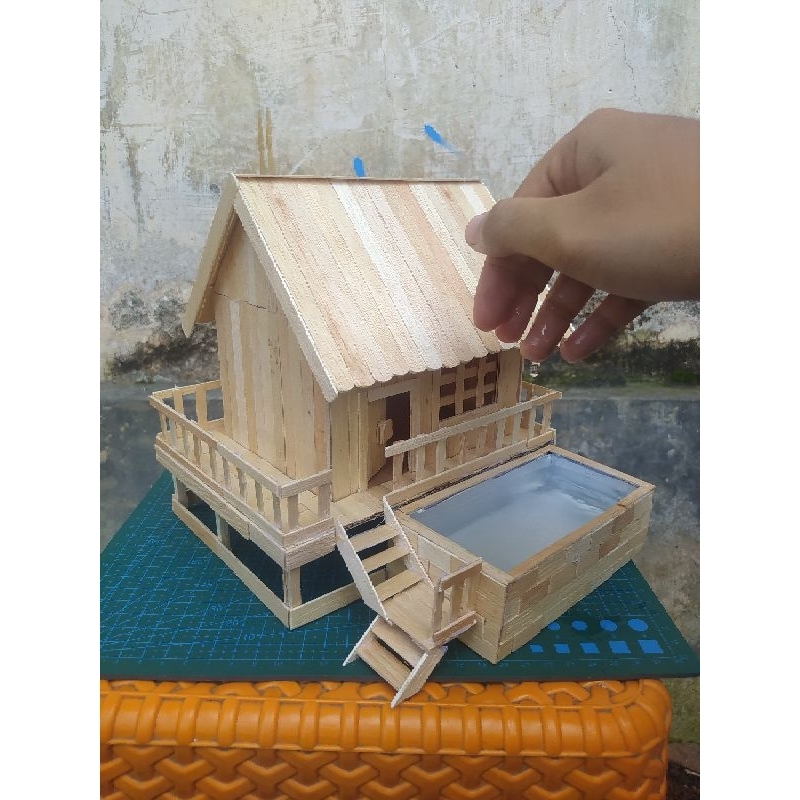 Kerajinan Stick Es Krim, miniatur rumah stick es krim, prakarya anak sekolah, miniatur Stick es krim