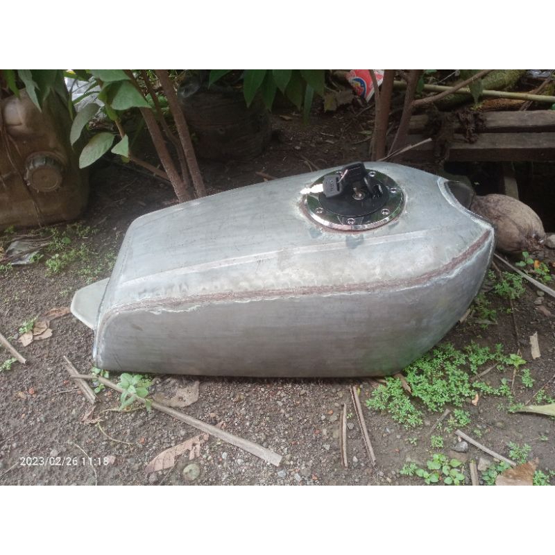 Tangki bensin honda GL 100 Gl k5 bahan tangki Gl 100