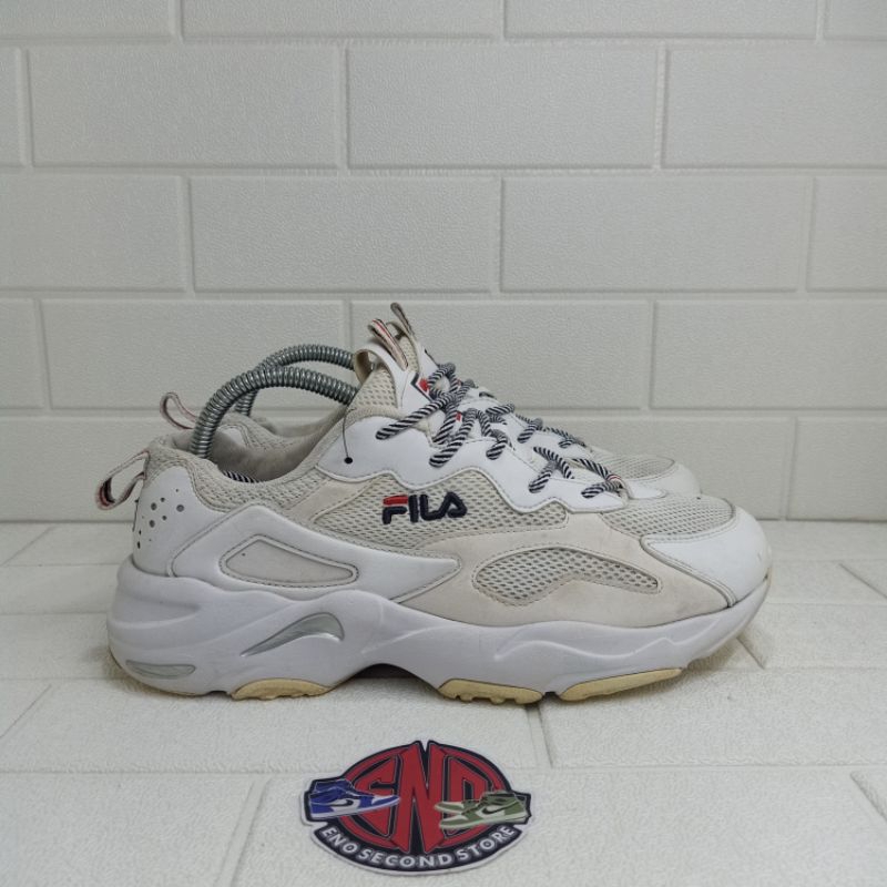 Sepatu Pria Sneakers Keren Fila Ray Tracer Putih Original