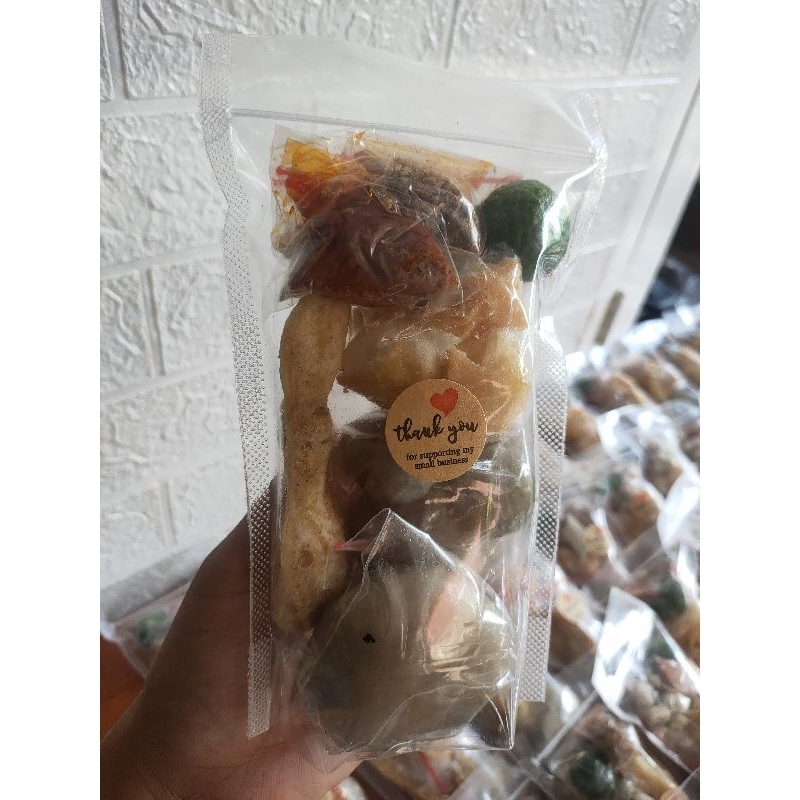 

Boci isi ayam suwir 1bks