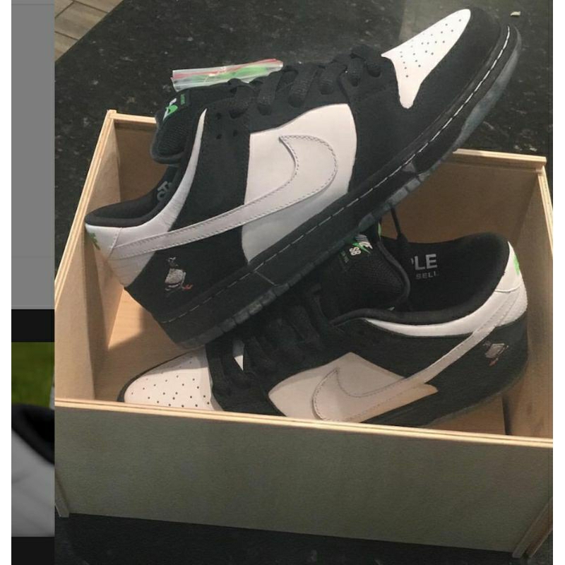 NIKE SB DUNK LOW PIGEON PANDA