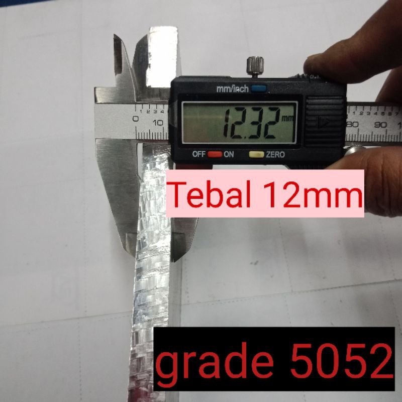 Plat Aluminium 12mm x 330mm x 330mm (5052)