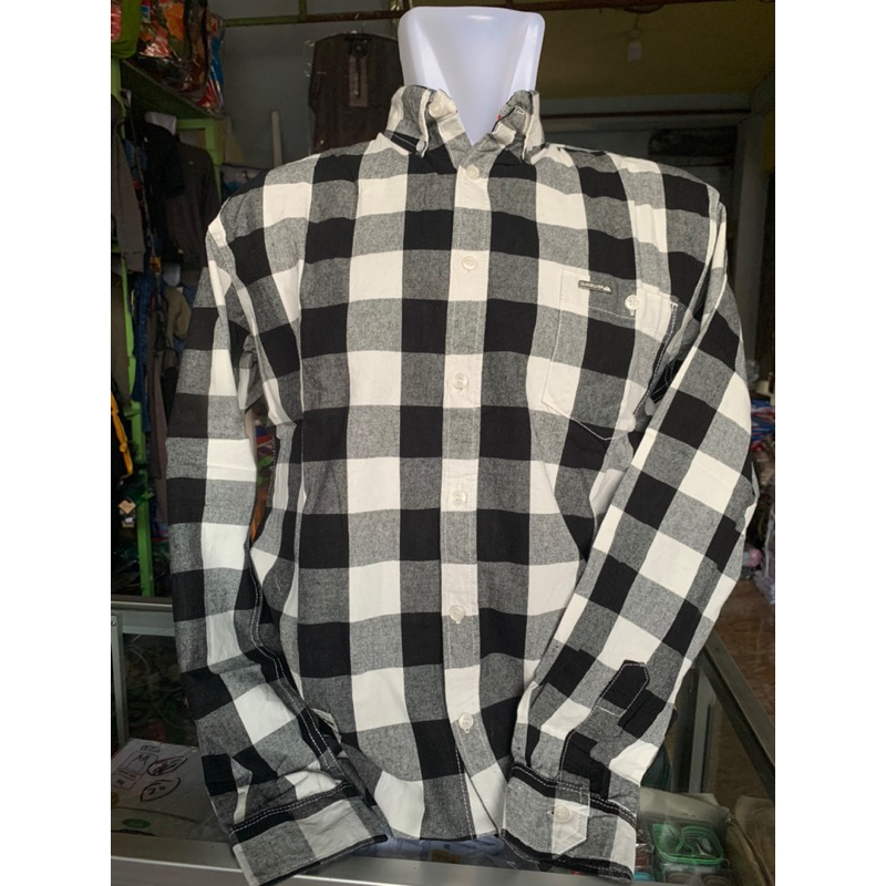 kemeja pria quiksilver