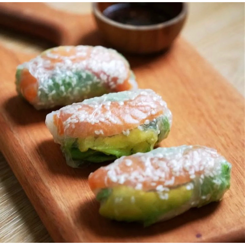 Salmon Vietnam Salad Roll
